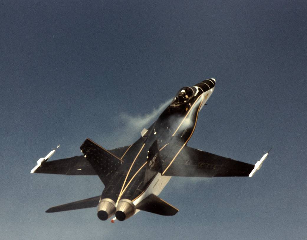 A picture of a fighter jet flying
