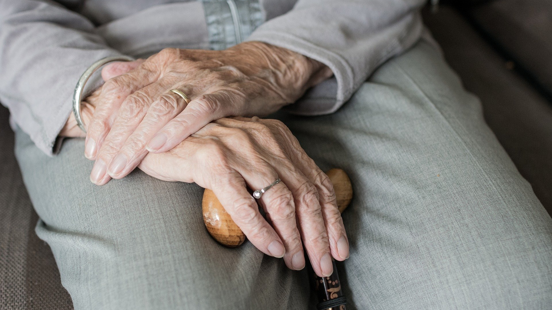 Picture of elderly woman
